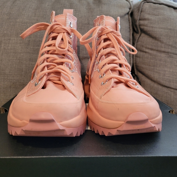 SOLD Converse Platform Run Star Hike Boots. - Picture 5 of 9